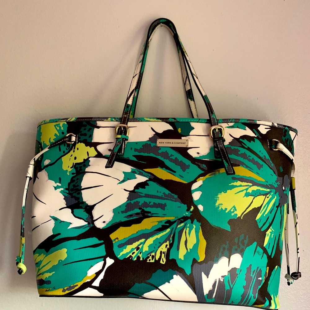 ✨ New York & Company tote bag✨